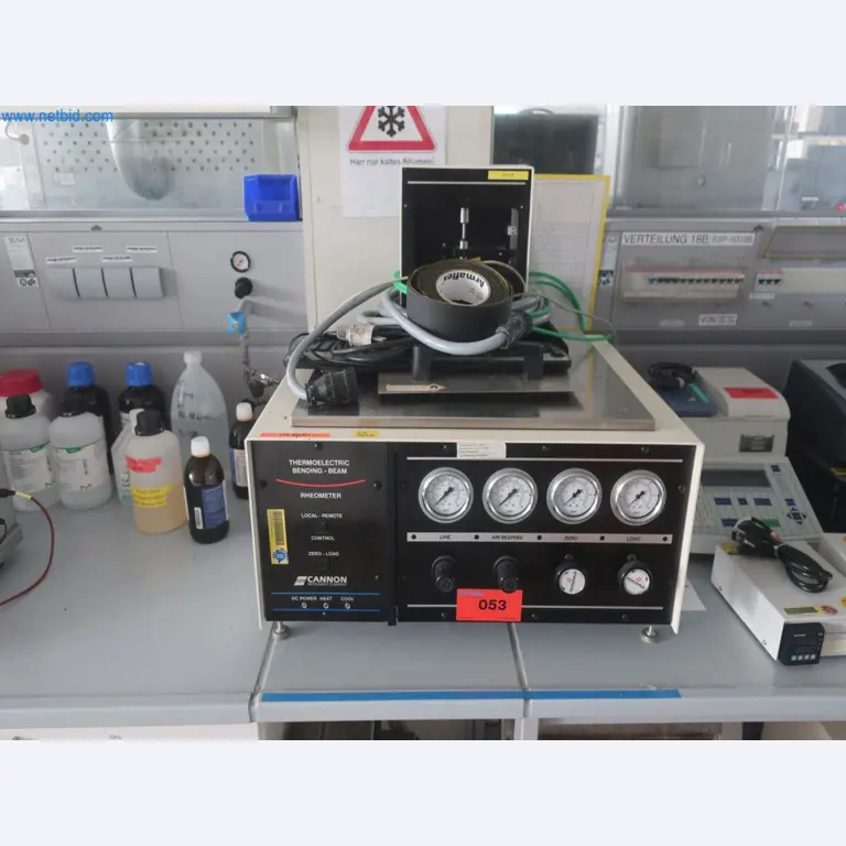 Zakłady produkcji i magazynowania mineralnych produktów olejowych, jak również surowców i produktów gotowych do produkcji smarów.-1