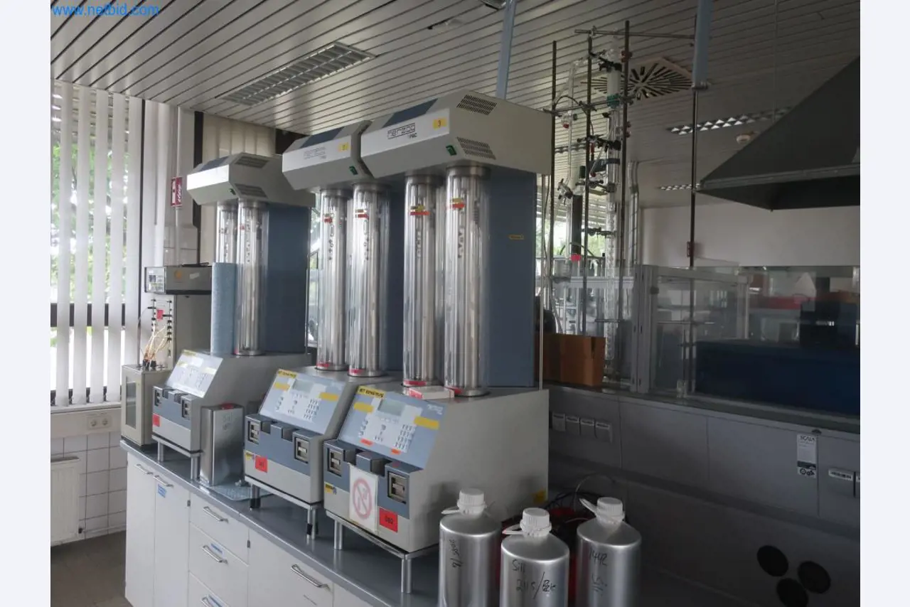 Plants for the production and storage of mineral oil products as well as input and finished products for the production of lubricants-1