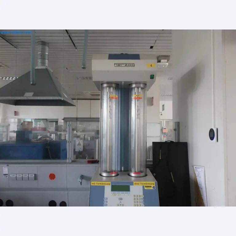 Zakłady produkcji i magazynowania mineralnych produktów olejowych, jak również surowców i produktów gotowych do produkcji smarów.-4