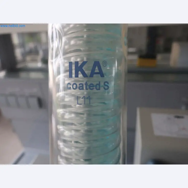 Installations pour la fabrication et le stockage de produits pétroliers ainsi que de produits d'alimentation et de produits finis pour la fabrication de lubrifiants-4