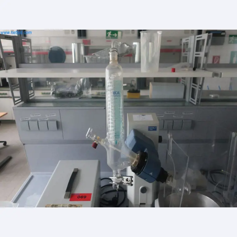 Installations pour la fabrication et le stockage de produits pétroliers ainsi que de produits d'alimentation et de produits finis pour la fabrication de lubrifiants-5