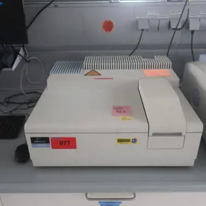 Espectrómetro (UV, VIS) PERKIN ELMER Lambda 25