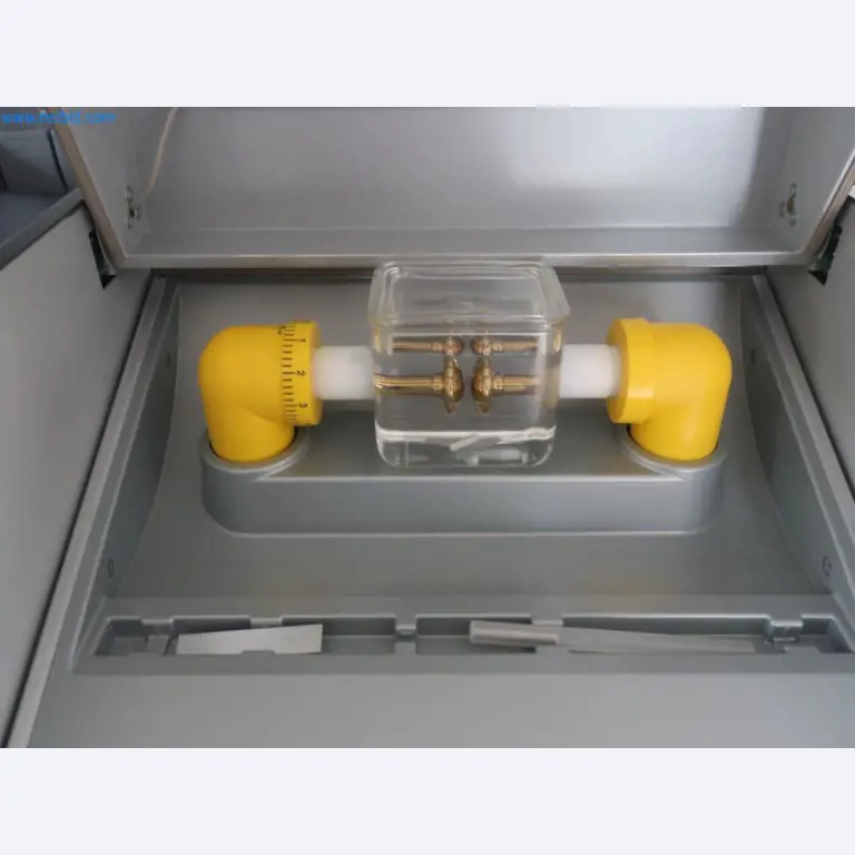 Závody na výrobu a skladování produktů z minerálních olejů, jakož i vstupů a hotových výrobků pro výrobu maziv.-2