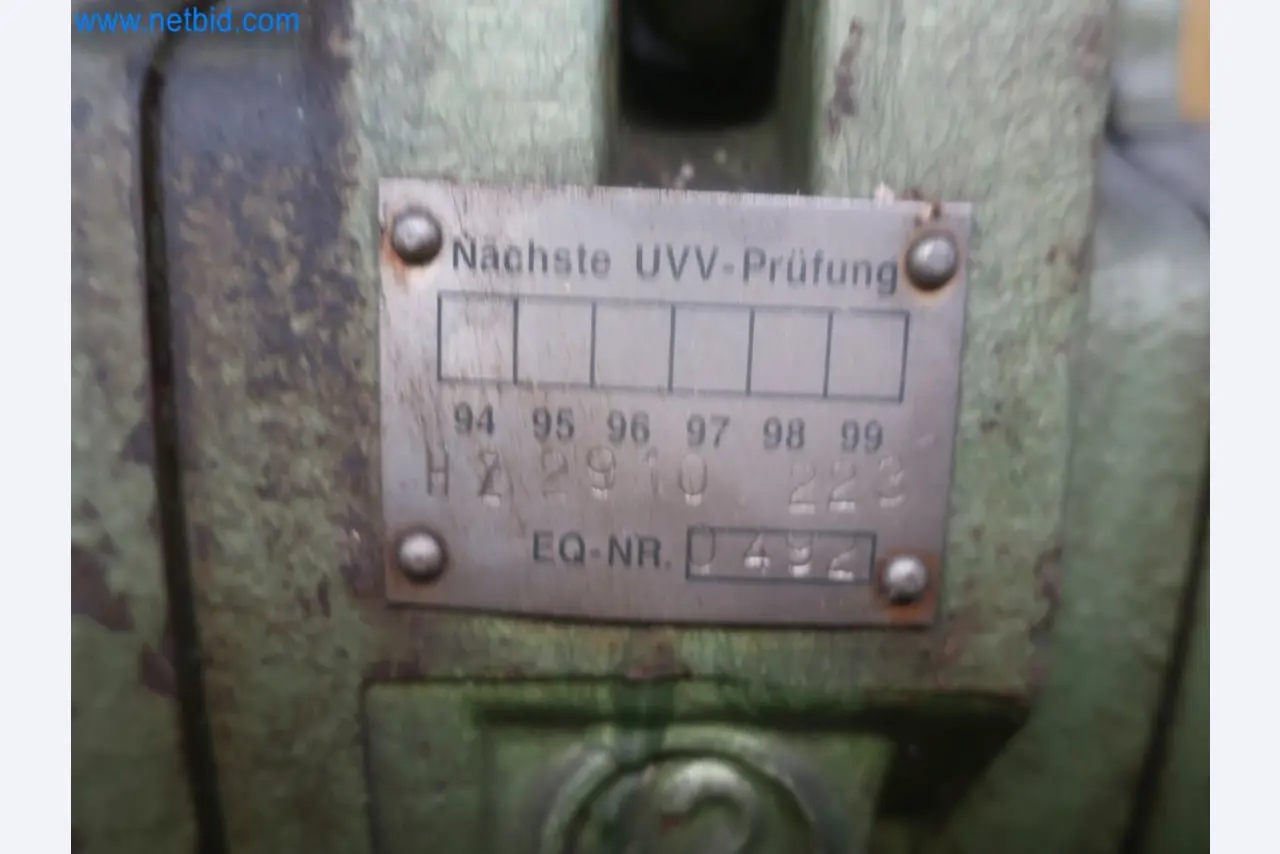 Magazinbestände, Rohöl-/Gas-Öl-/Einsatzpumpen sowie Betriebsausstattung einer Raffinerie-5