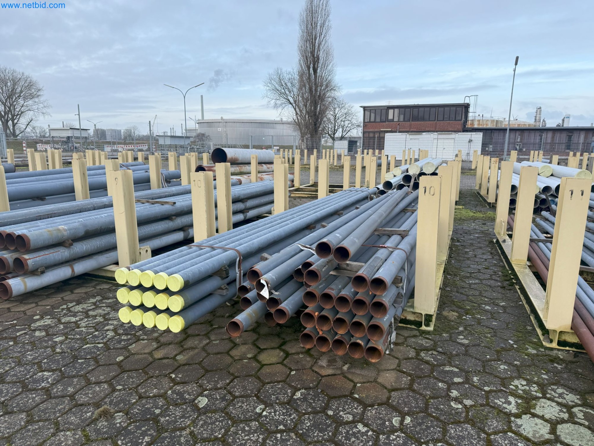 Plants for the production and storage of mineral oil products as well as input and finished products for the production of lubricants-34