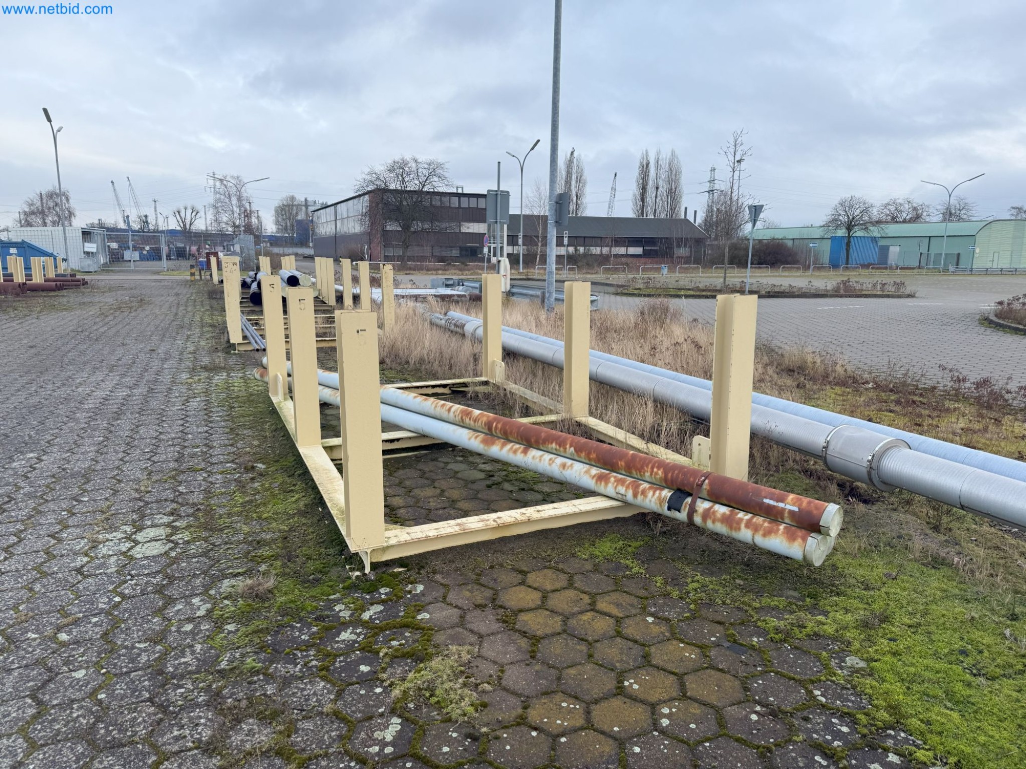 Plants for the production and storage of mineral oil products as well as input and finished products for the production of lubricants-41