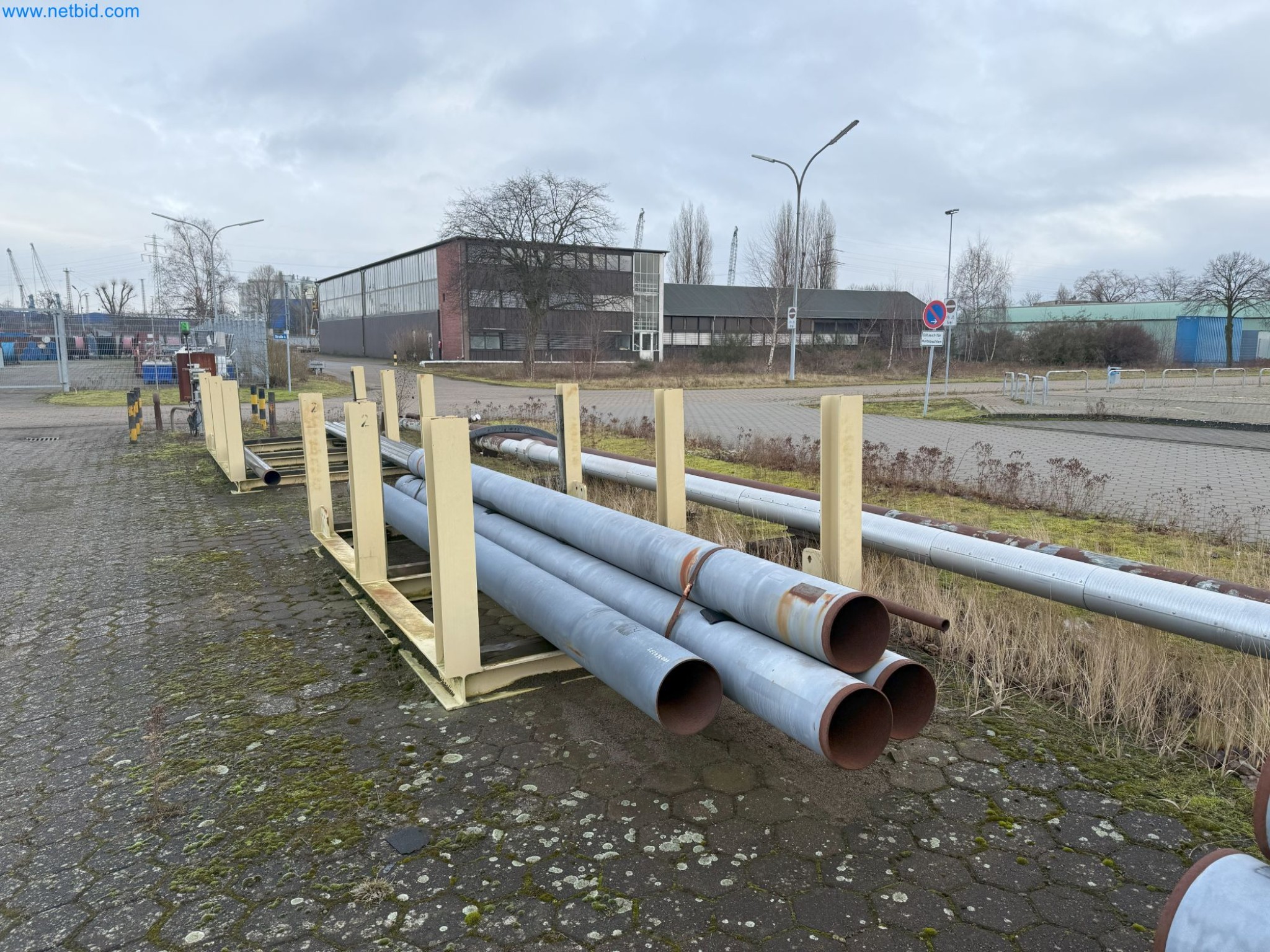 Plants for the production and storage of mineral oil products as well as input and finished products for the production of lubricants-44