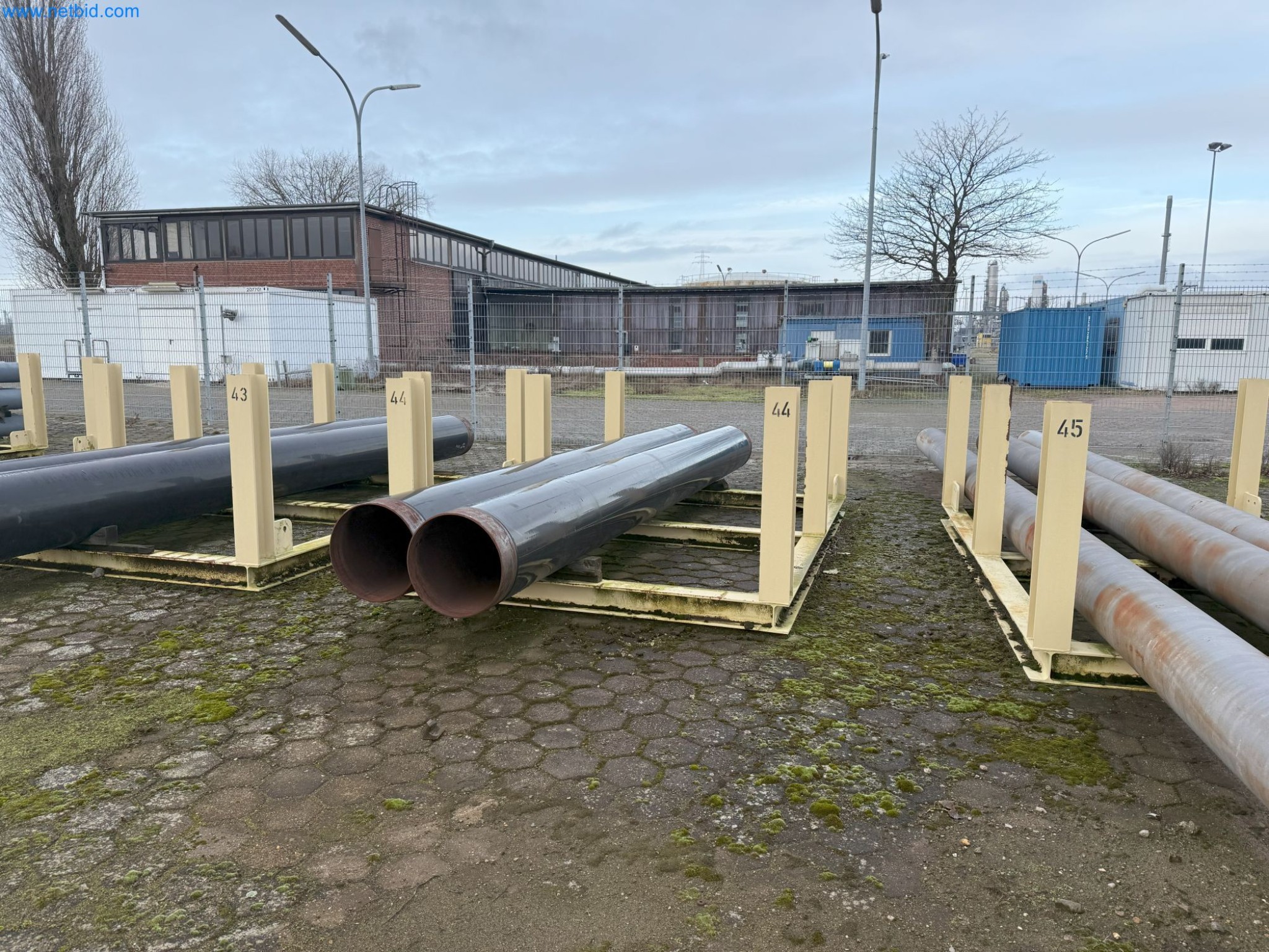 Plants for the production and storage of mineral oil products as well as input and finished products for the production of lubricants-45