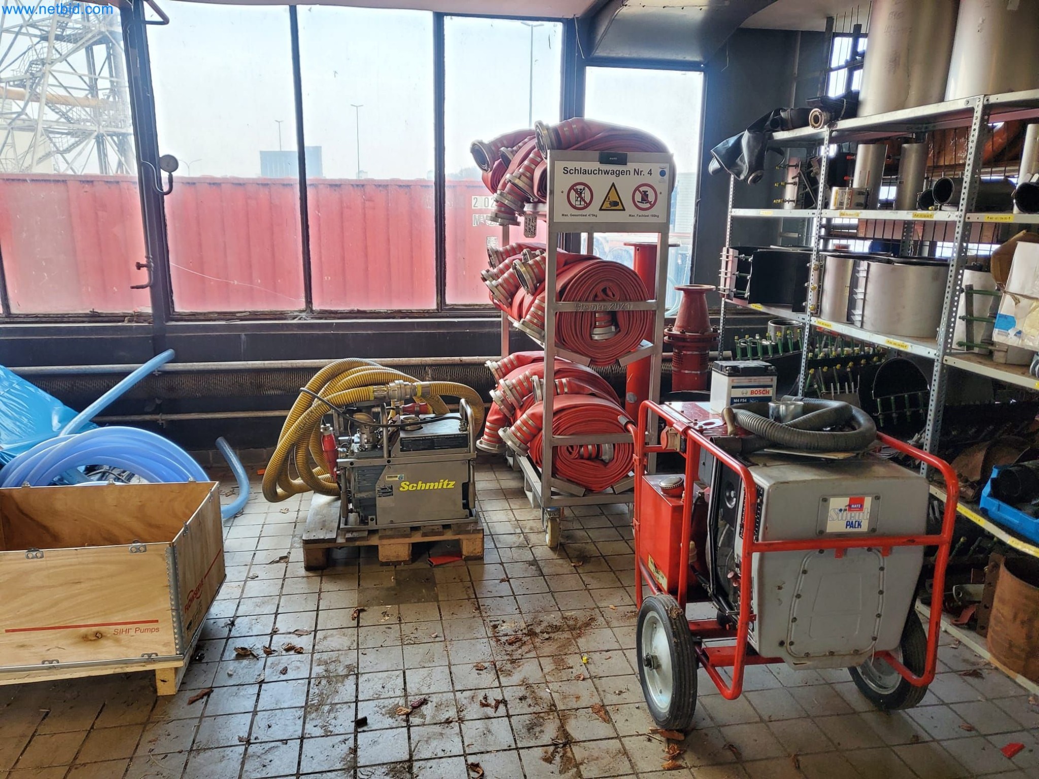 Plants for the production and storage of mineral oil products as well as input and finished products for the production of lubricants-6