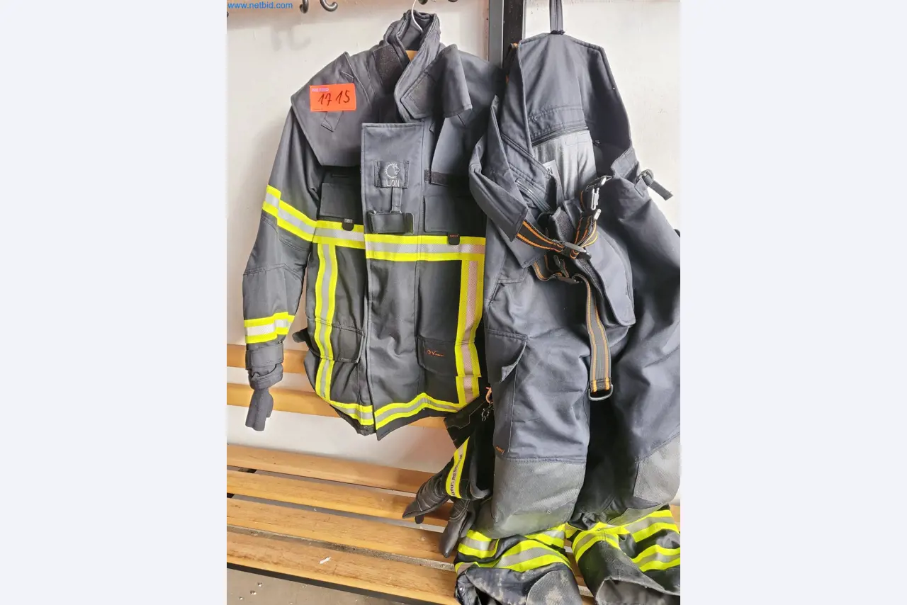 Zakłady produkcji i magazynowania mineralnych produktów olejowych, jak również surowców i produktów gotowych do produkcji smarów.-1