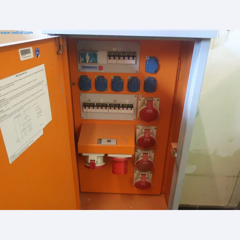 Magazinbestände, Rohöl-/Gas-Öl-/Einsatzpumpen sowie Betriebsausstattung einer Raffinerie-12