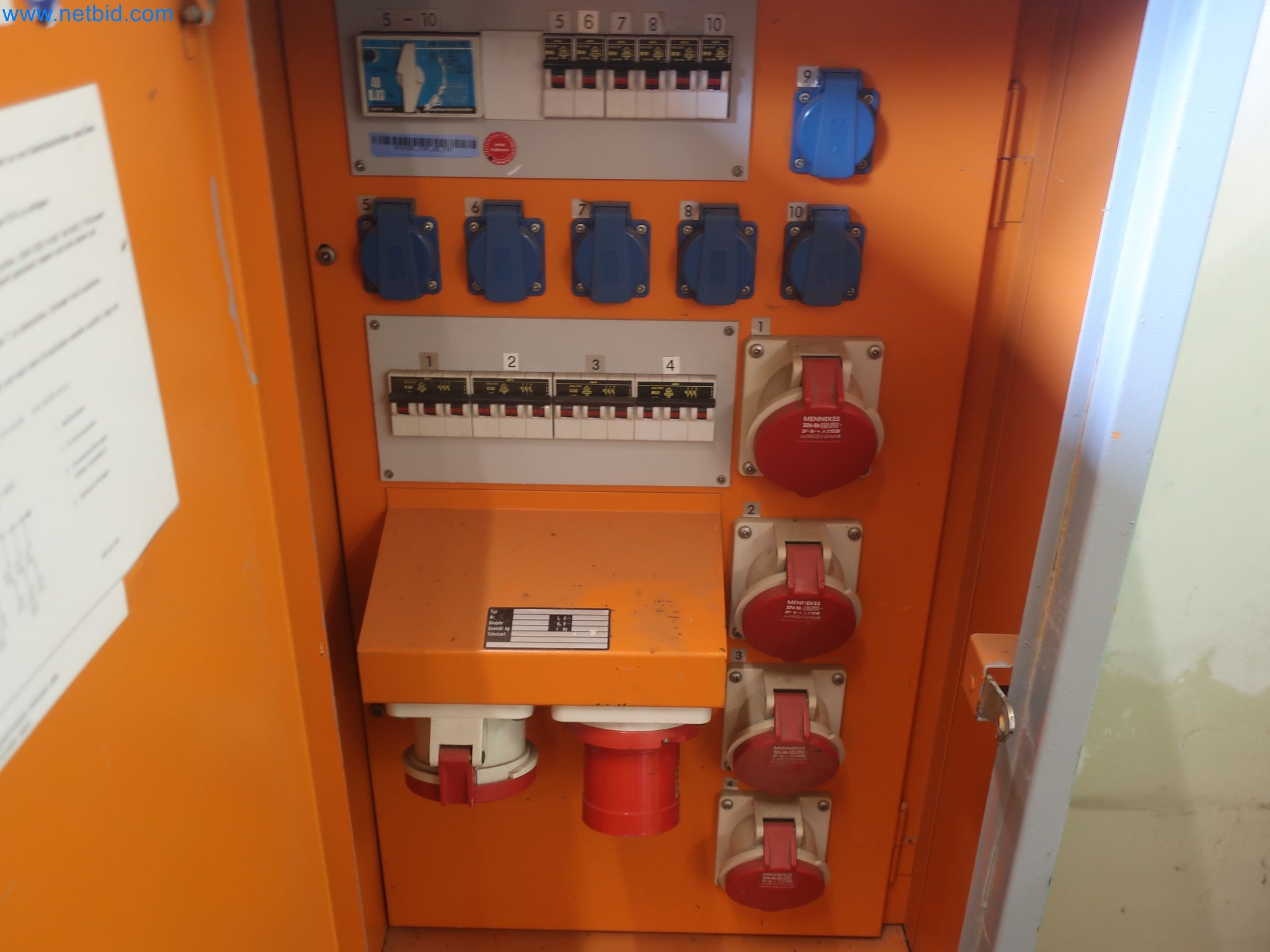 Magazinbestände, Rohöl-/Gas-Öl-/Einsatzpumpen sowie Betriebsausstattung einer Raffinerie-15