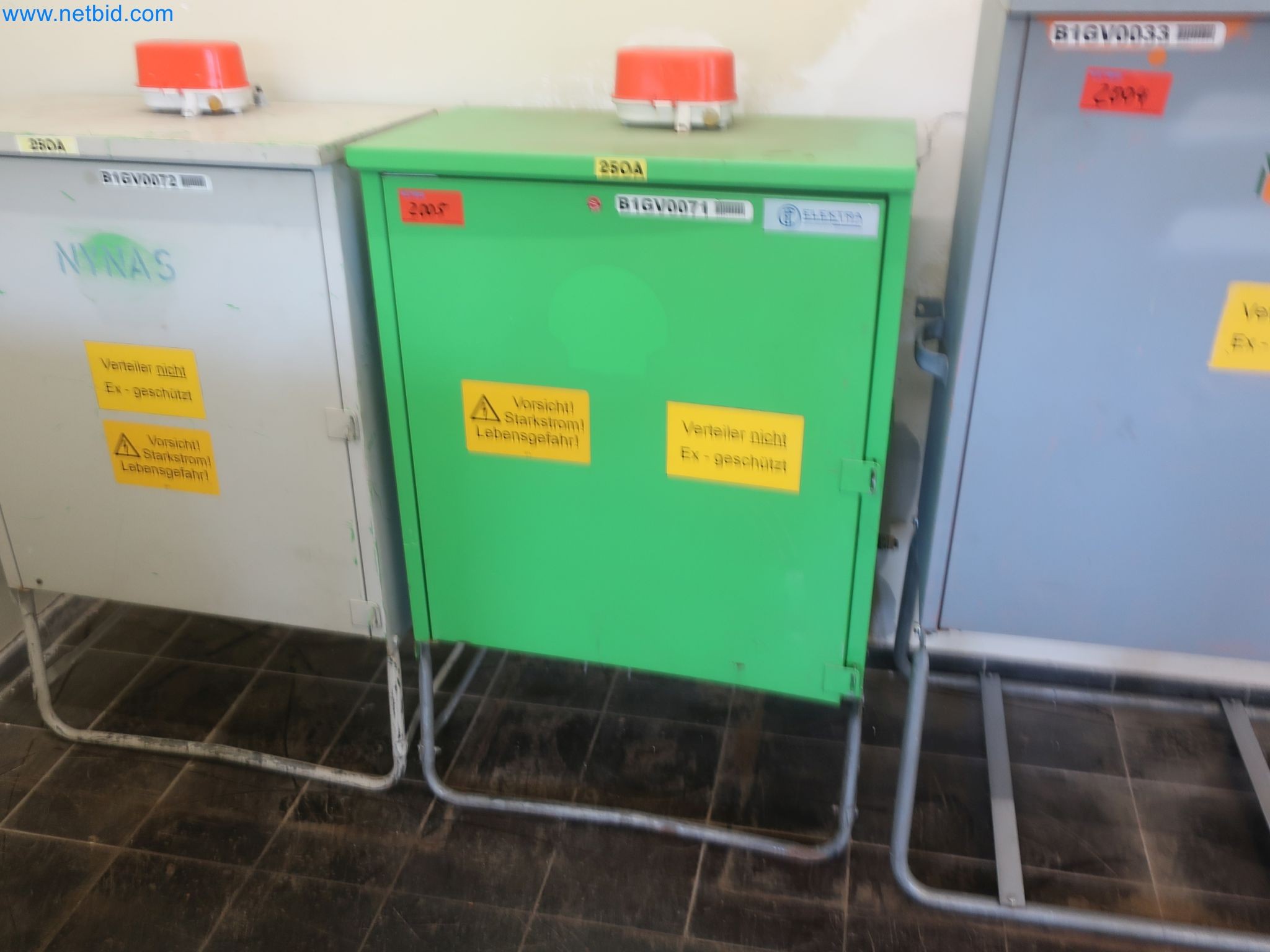 Magazinbestände, Rohöl-/Gas-Öl-/Einsatzpumpen sowie Betriebsausstattung einer Raffinerie-1