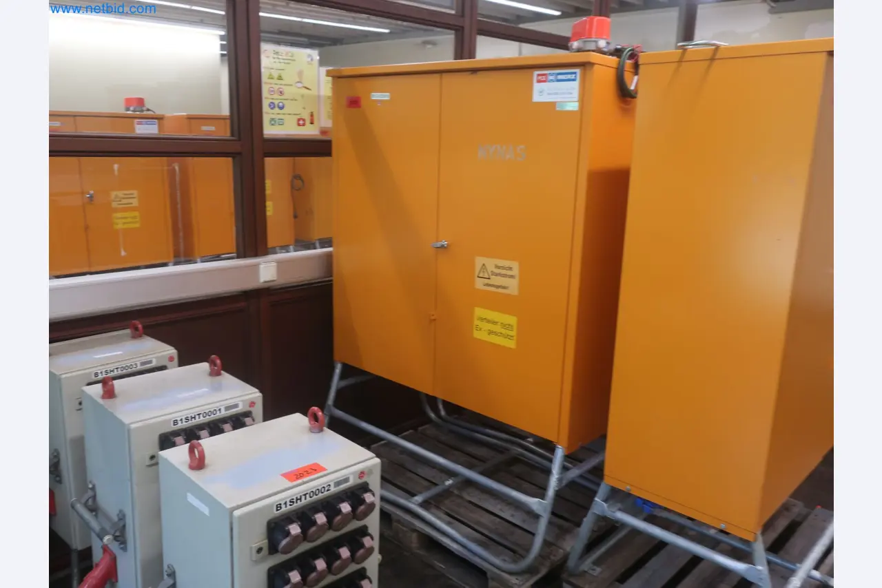 Magazinbestände, Rohöl-/Gas-Öl-/Einsatzpumpen sowie Betriebsausstattung einer Raffinerie-1