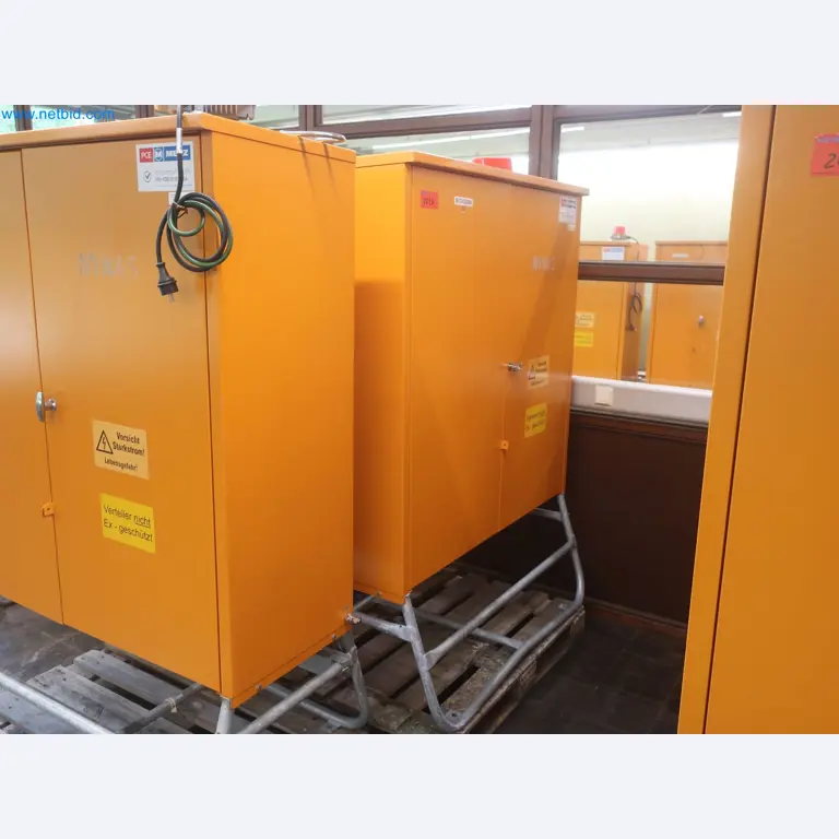 Magazinbestände, Rohöl-/Gas-Öl-/Einsatzpumpen sowie Betriebsausstattung einer Raffinerie-21