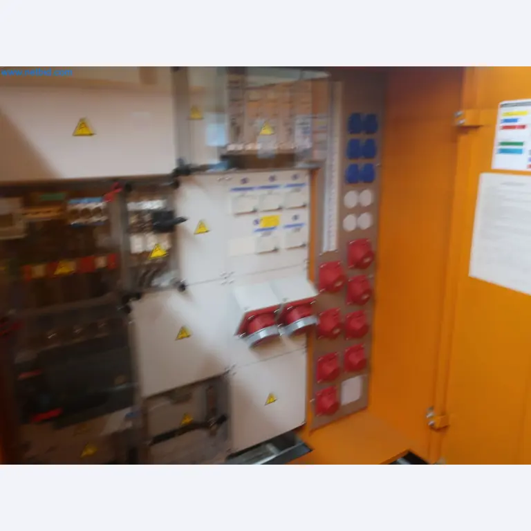 Magazinbestände, Rohöl-/Gas-Öl-/Einsatzpumpen sowie Betriebsausstattung einer Raffinerie-3