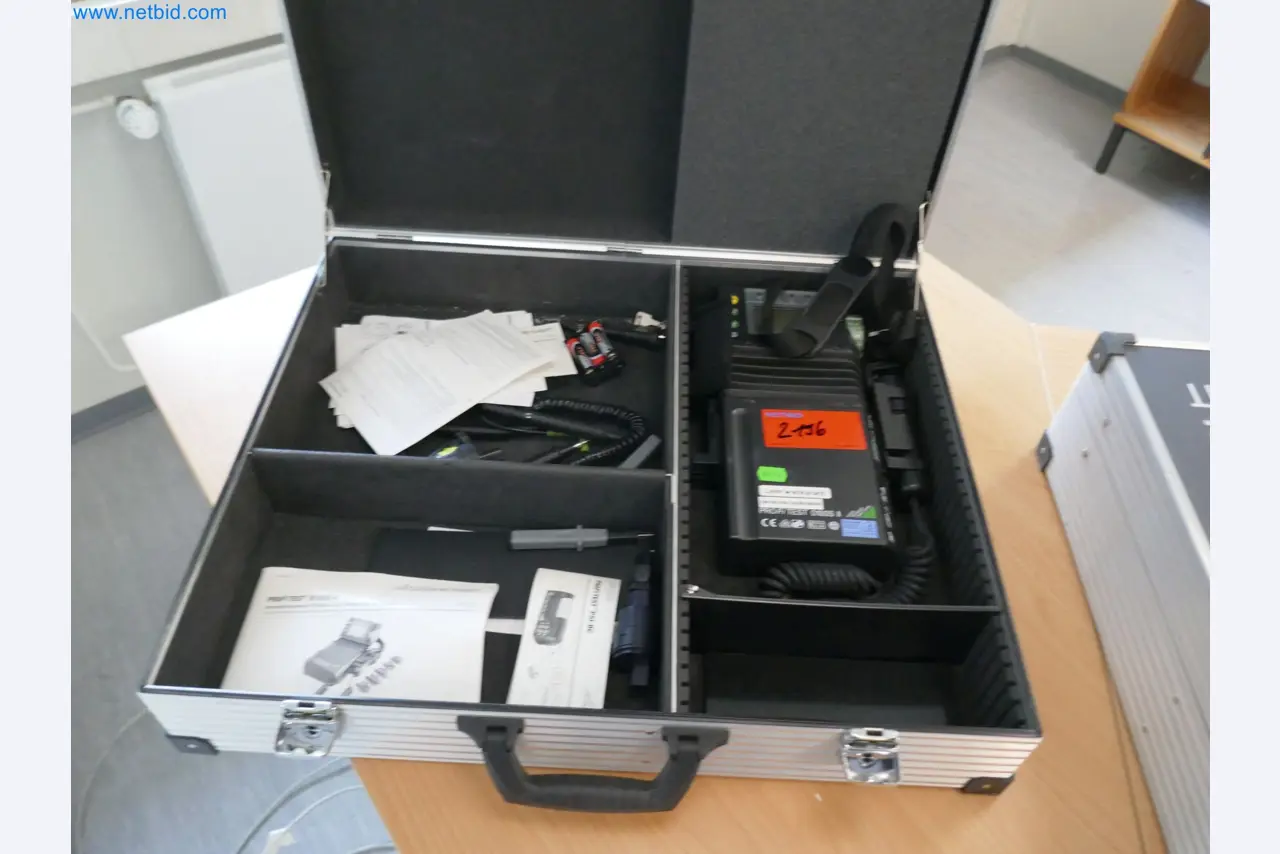 Magazinbestände, Rohöl-/Gas-Öl-/Einsatzpumpen sowie Betriebsausstattung einer Raffinerie-2