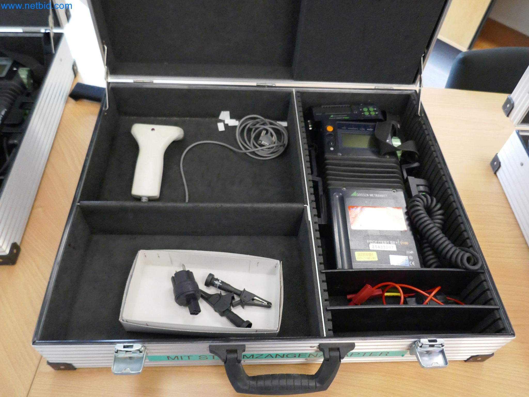 Magazinbestände, Rohöl-/Gas-Öl-/Einsatzpumpen sowie Betriebsausstattung einer Raffinerie-10