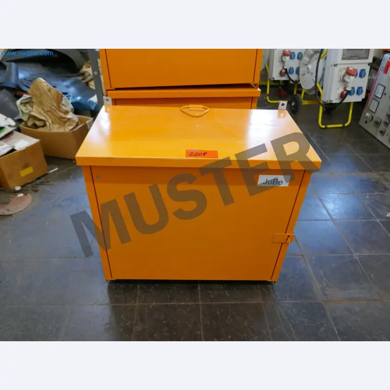 Magazinbestände, Rohöl-/Gas-Öl-/Einsatzpumpen sowie Betriebsausstattung einer Raffinerie-23