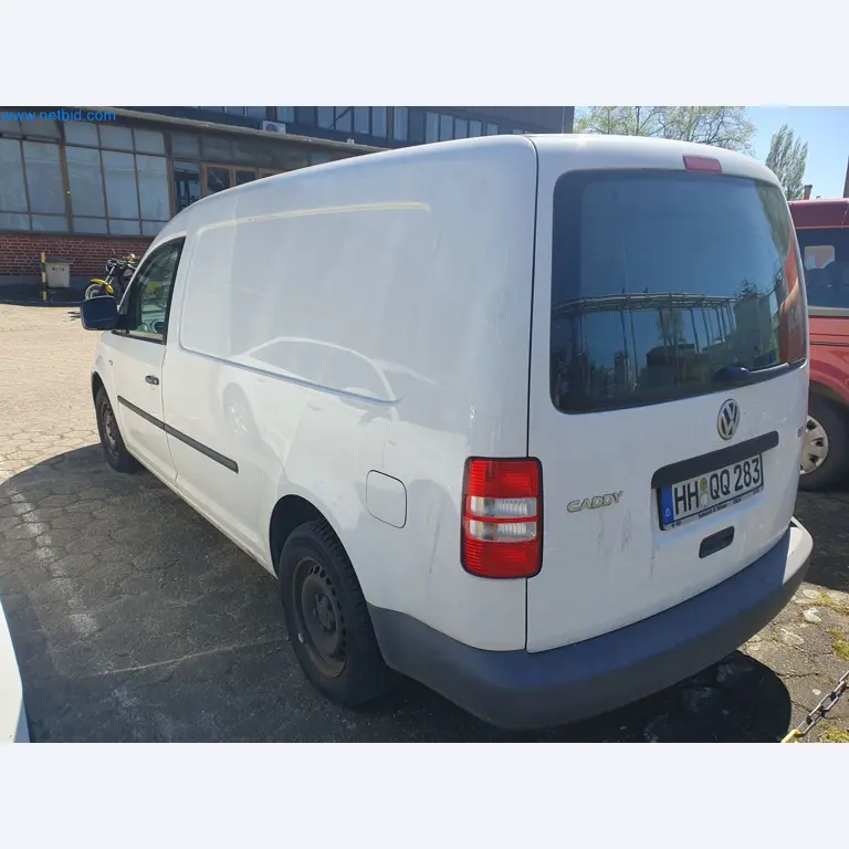 zásoby v zásobnících, čerpadla na ropu/plyn/ropu a provozní zařízení rafinerie-4