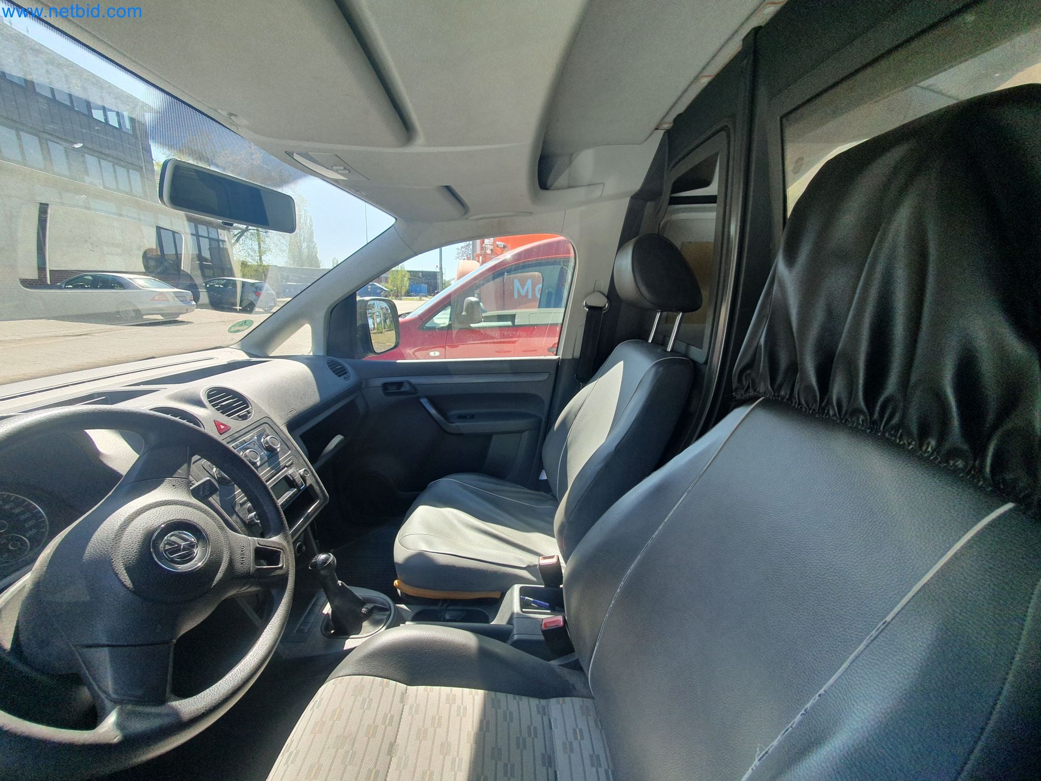 zásoby v zásobnících, čerpadla na ropu/plyn/ropu a provozní zařízení rafinerie-6