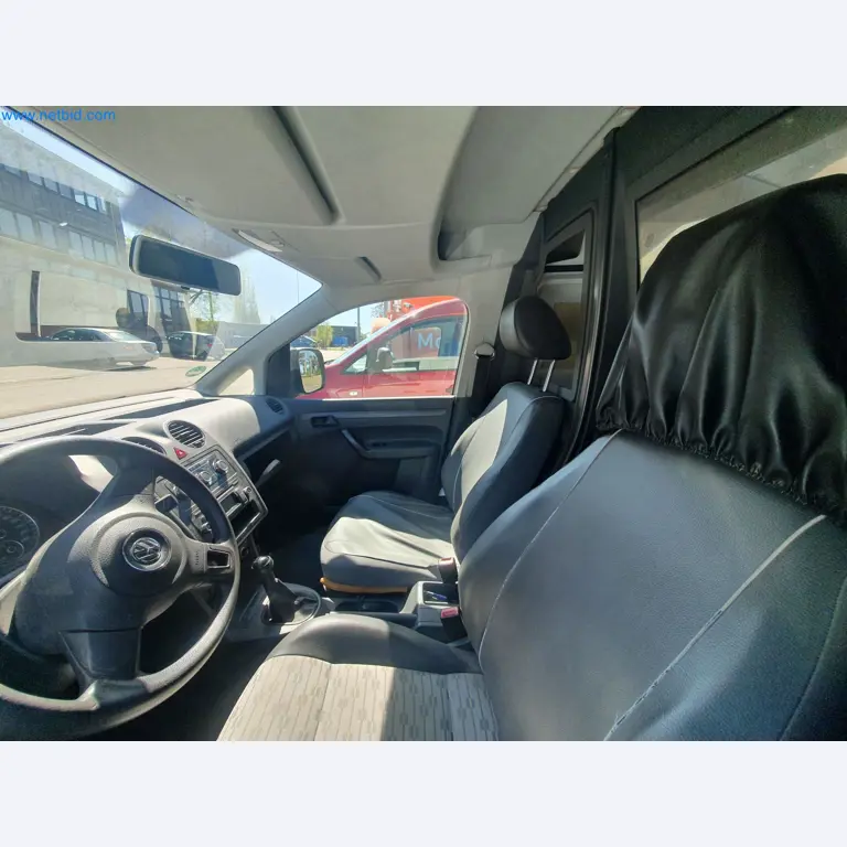 zásoby v zásobnících, čerpadla na ropu/plyn/ropu a provozní zařízení rafinerie-6