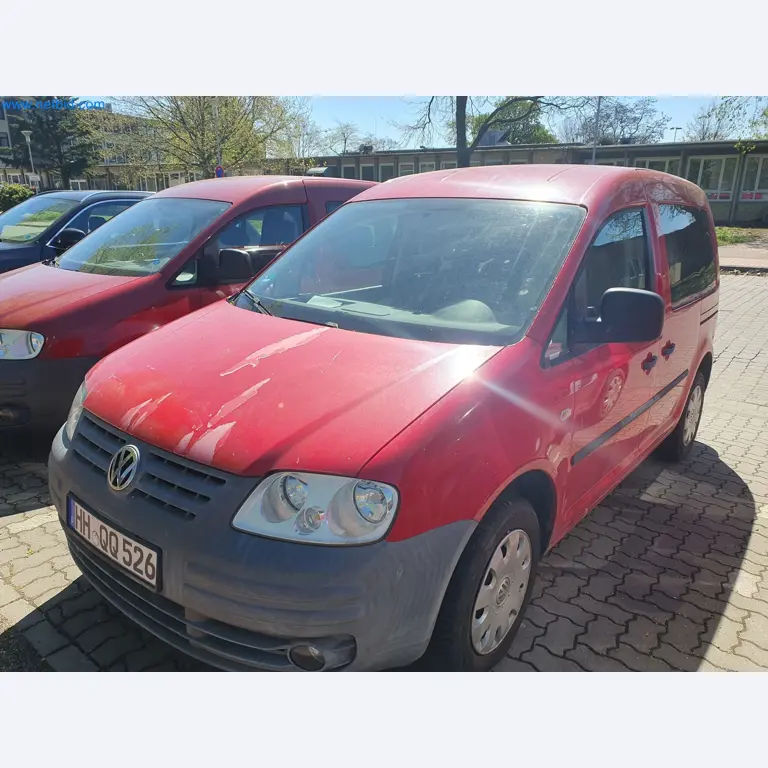 zásoby v zásobnících, čerpadla na ropu/plyn/ropu a provozní zařízení rafinerie-2