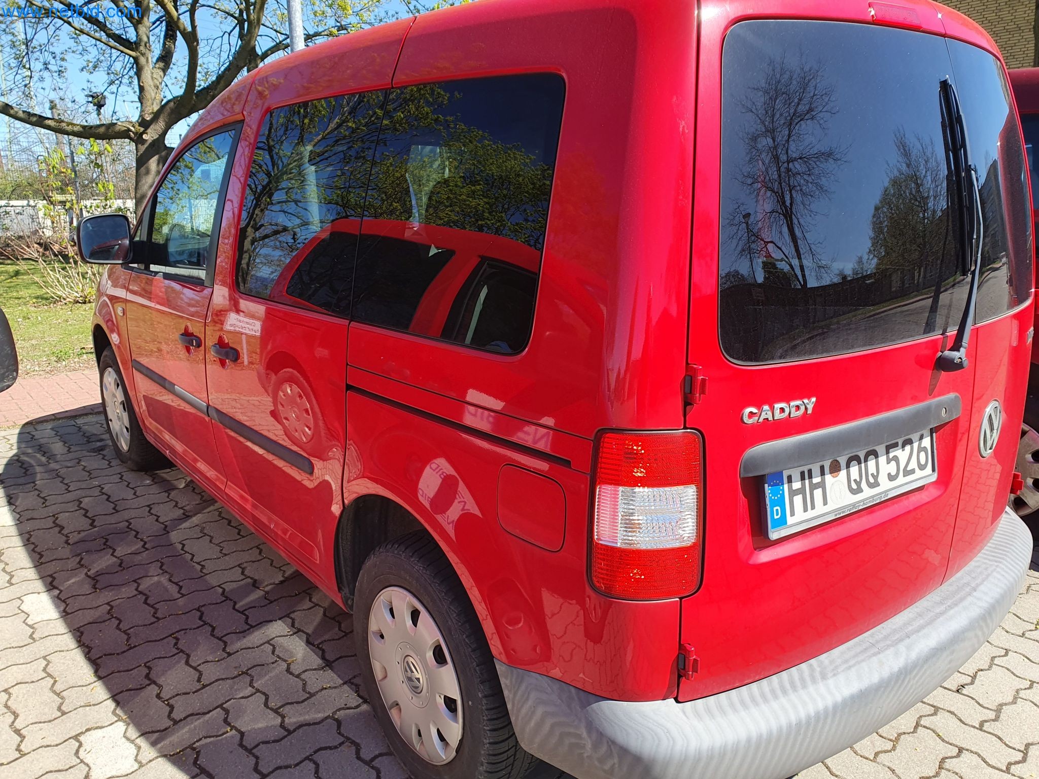 zásoby v zásobnících, čerpadla na ropu/plyn/ropu a provozní zařízení rafinerie-3