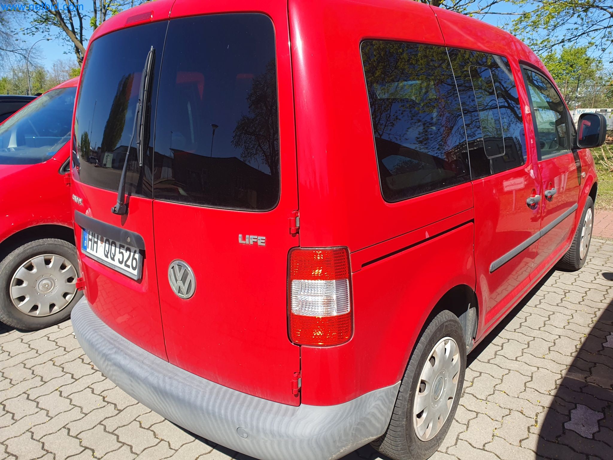 zásoby v zásobnících, čerpadla na ropu/plyn/ropu a provozní zařízení rafinerie-4