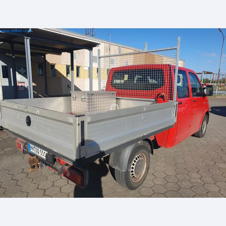 zásoby v zásobnících, čerpadla na ropu/plyn/ropu a provozní zařízení rafinerie-4