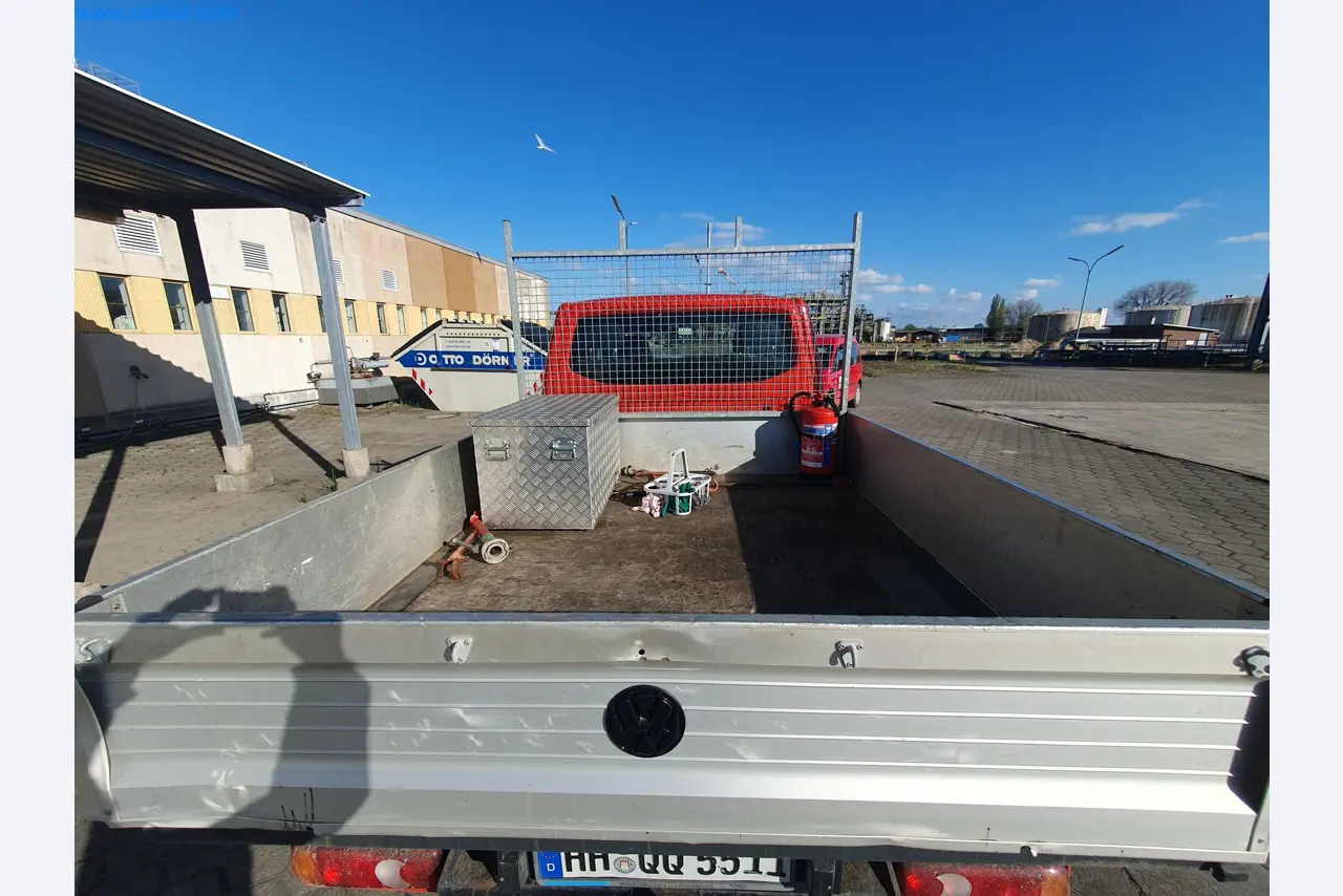 zásoby v zásobnících, čerpadla na ropu/plyn/ropu a provozní zařízení rafinerie-5