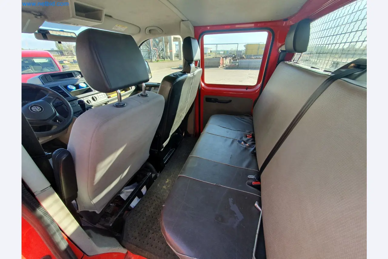 zásoby v zásobnících, čerpadla na ropu/plyn/ropu a provozní zařízení rafinerie-7