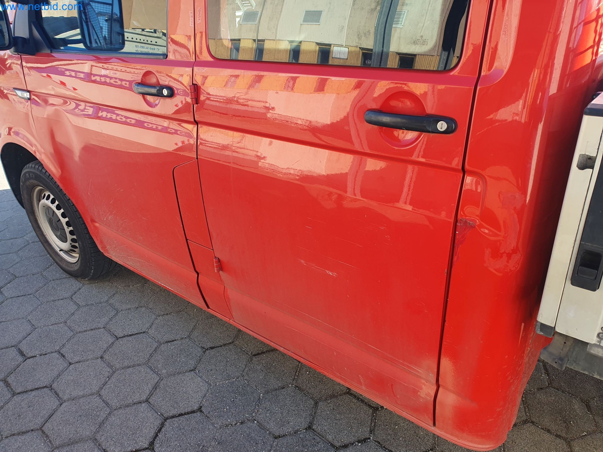 zásoby v zásobnících, čerpadla na ropu/plyn/ropu a provozní zařízení rafinerie-9