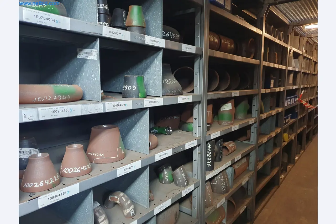 Magazine stocks, crude oil/gas/oil pumps and operating equipment of a refinery-10