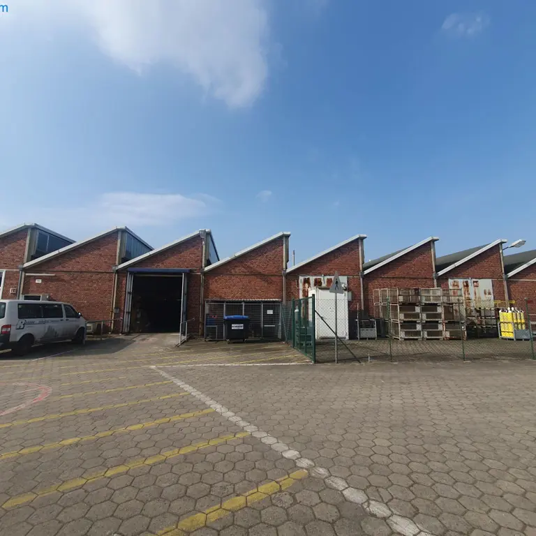 Magazine stock (Hall 1)