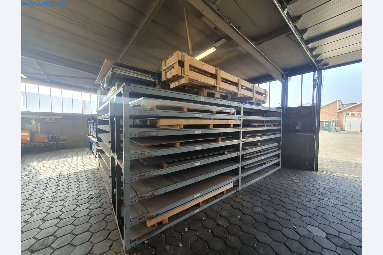 Magazine stocks, crude oil/gas/oil pumps and operating equipment of a refinery-10