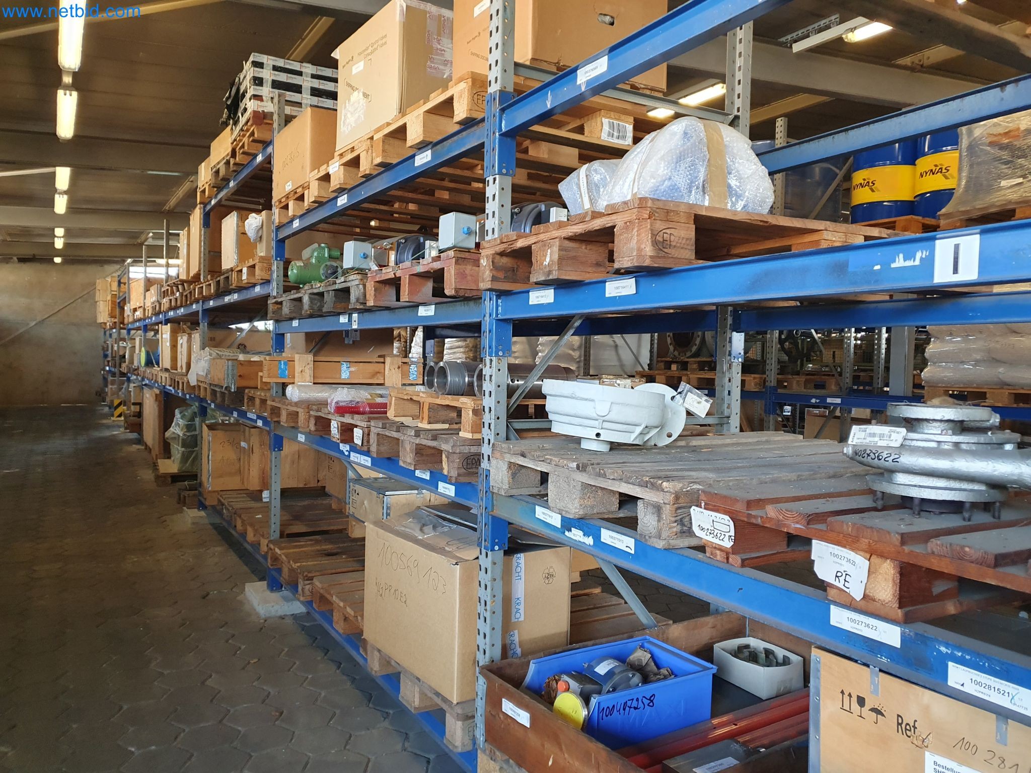 Magazine stocks, crude oil/gas/oil pumps and operating equipment of a refinery-11