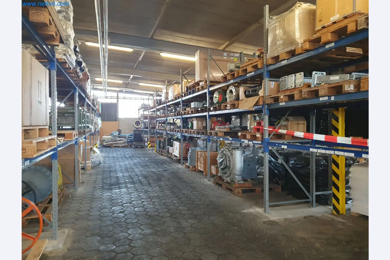 Magazine stocks, crude oil/gas/oil pumps and operating equipment of a refinery-1