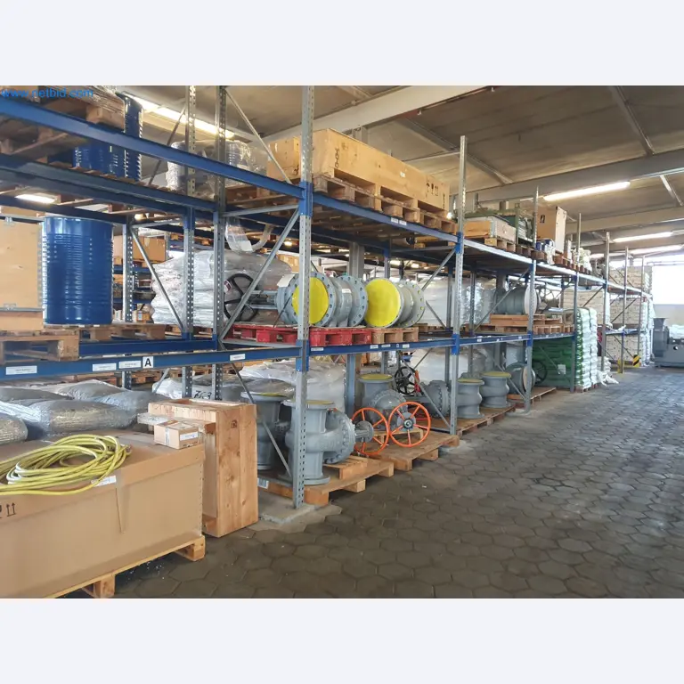 Magazine stocks, crude oil/gas/oil pumps and operating equipment of a refinery-2