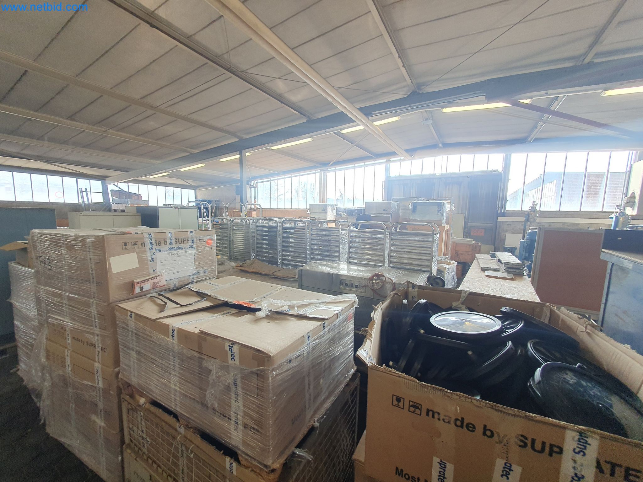Magazine stocks, crude oil/gas/oil pumps and operating equipment of a refinery-7