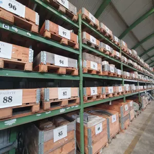 Magazine stock (Hall 3)