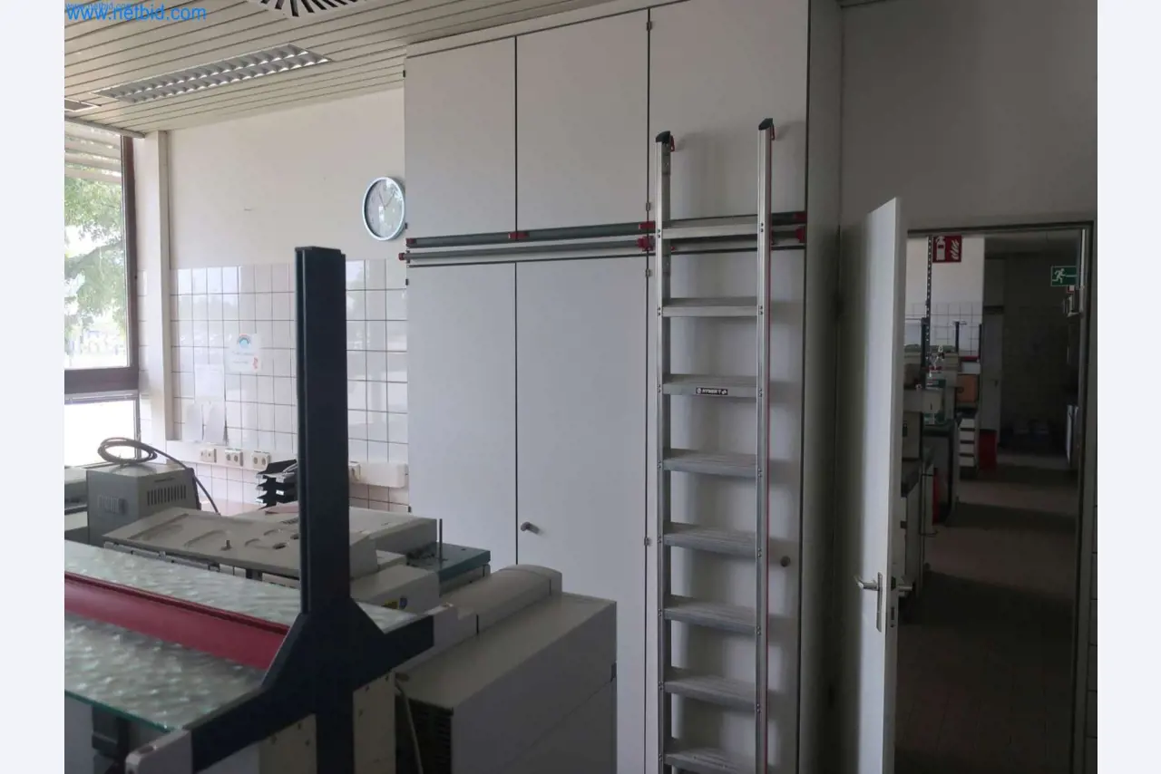 Zakłady produkcji i magazynowania mineralnych produktów olejowych, jak również surowców i produktów gotowych do produkcji smarów.-3