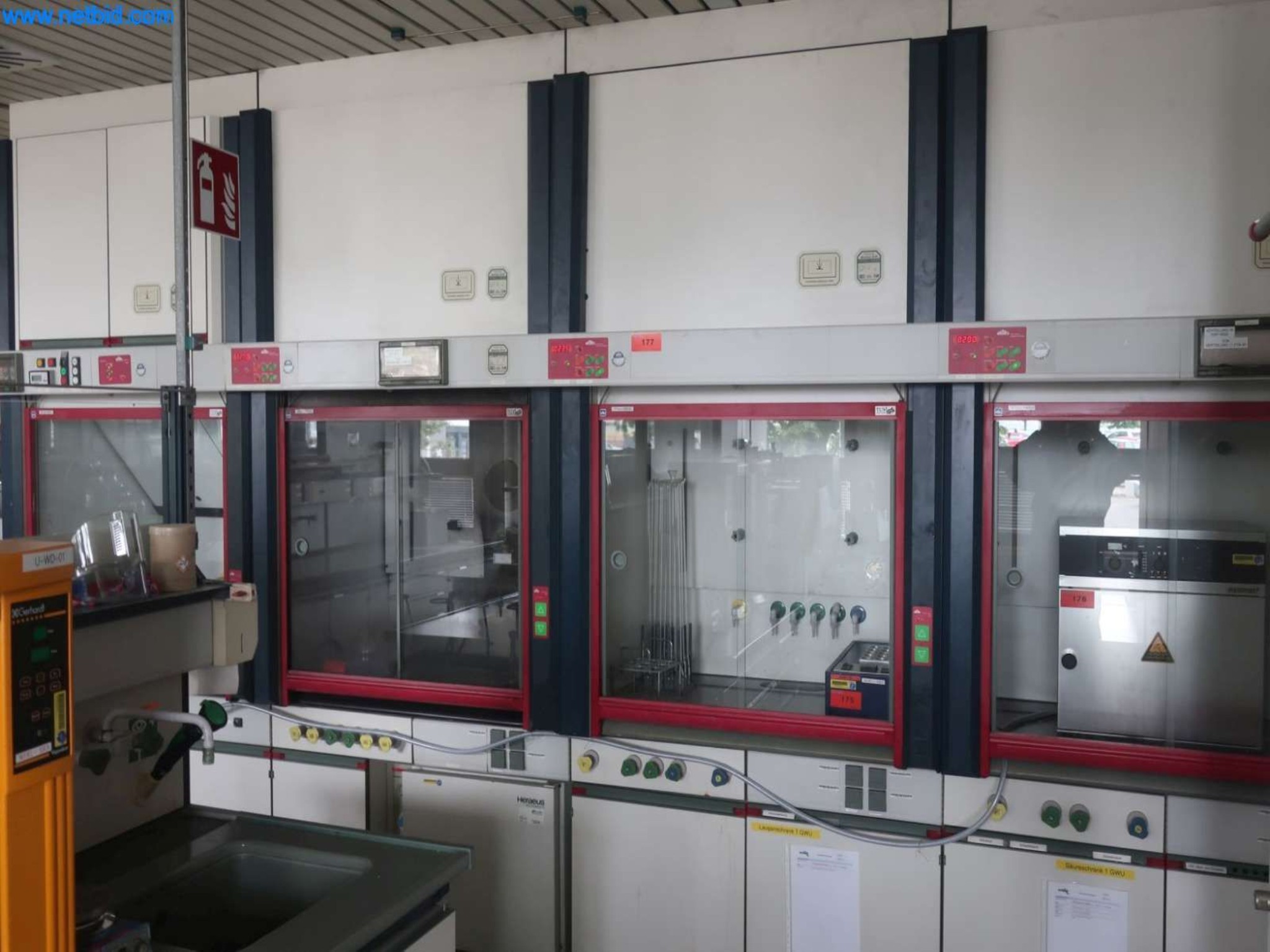 Plants for the production and storage of mineral oil products as well as input and finished products for the production of lubricants-5