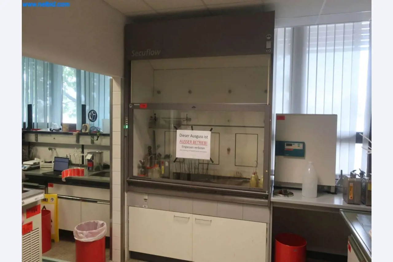 Zakłady produkcji i magazynowania mineralnych produktów olejowych, jak również surowców i produktów gotowych do produkcji smarów.-9