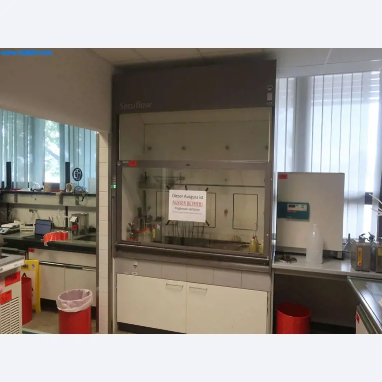 Zakłady produkcji i magazynowania mineralnych produktów olejowych, jak również surowców i produktów gotowych do produkcji smarów.-9