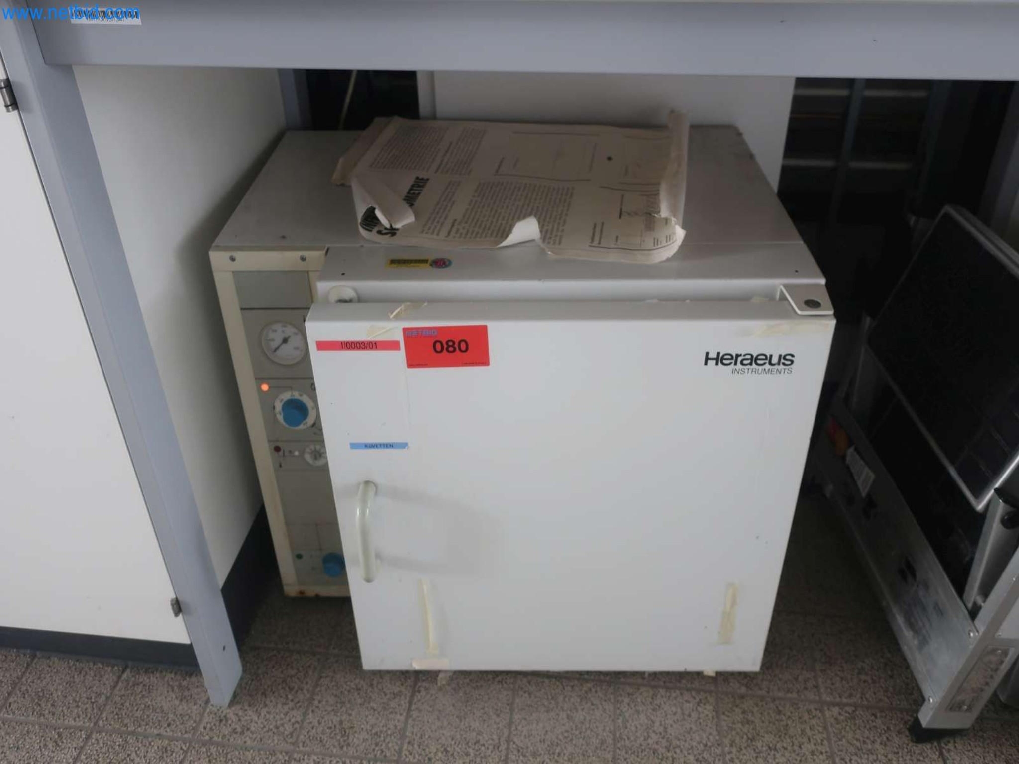 Plants for the production and storage of mineral oil products as well as input and finished products for the production of lubricants-10