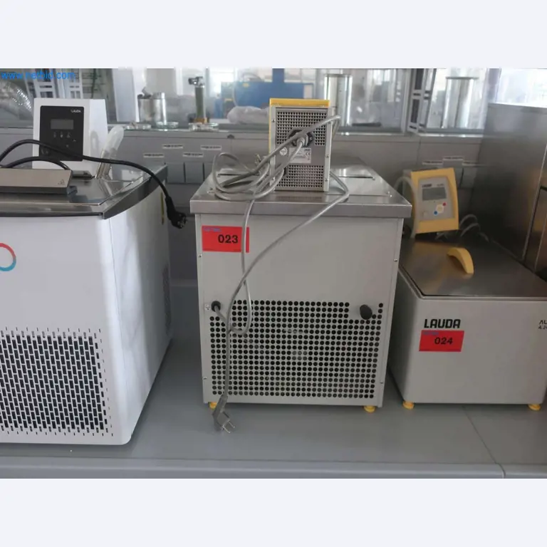 Zakłady produkcji i magazynowania mineralnych produktów olejowych, jak również surowców i produktów gotowych do produkcji smarów.-11