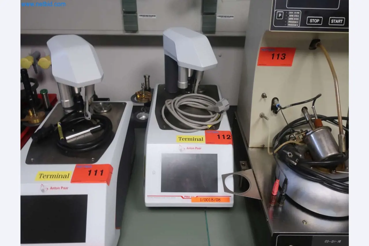 Zakłady produkcji i magazynowania mineralnych produktów olejowych, jak również surowców i produktów gotowych do produkcji smarów.-15