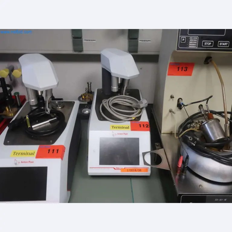 Zakłady produkcji i magazynowania mineralnych produktów olejowych, jak również surowców i produktów gotowych do produkcji smarów.-15