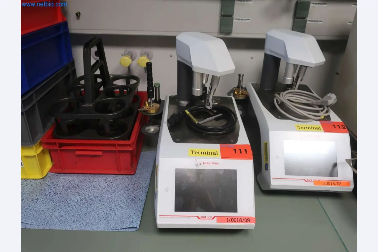 Zakłady produkcji i magazynowania mineralnych produktów olejowych, jak również surowców i produktów gotowych do produkcji smarów.-16